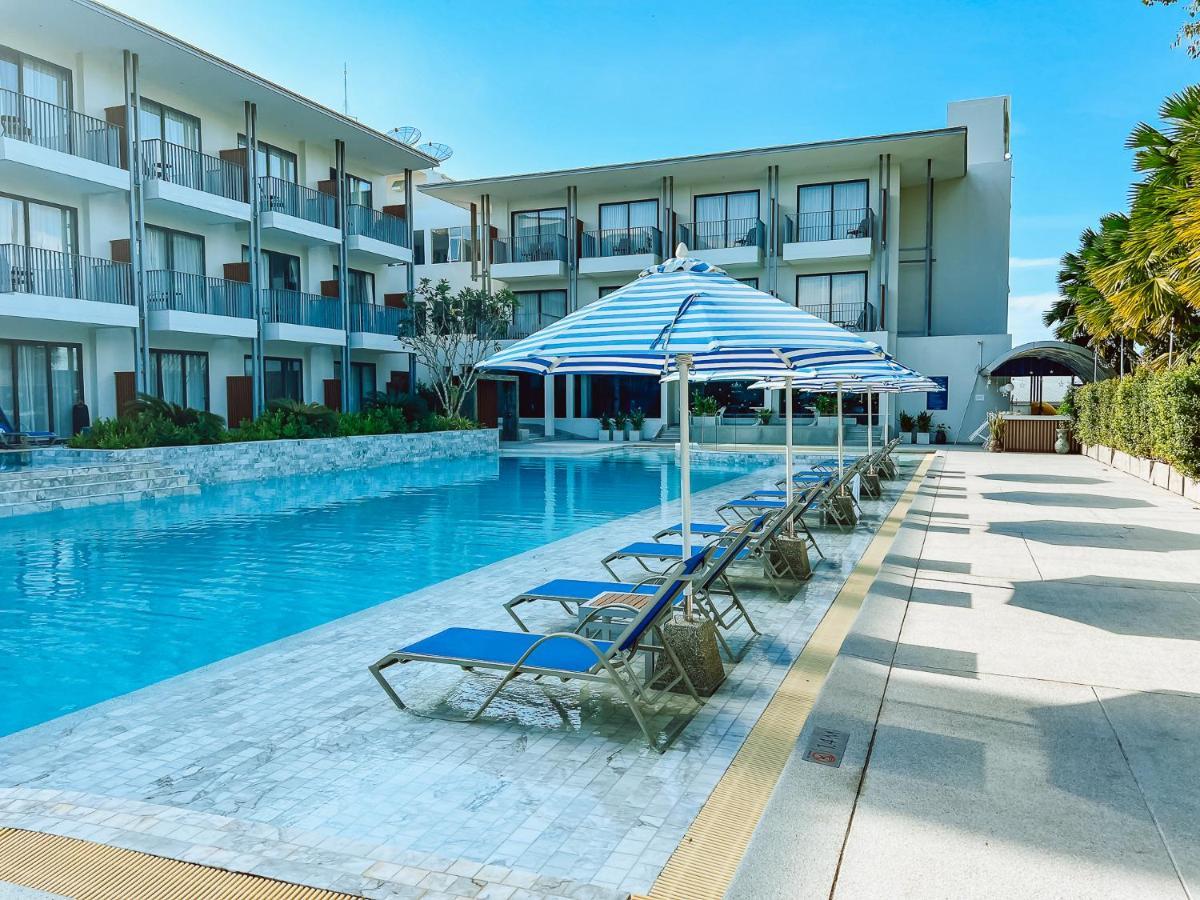 Seabed Grand Hotel Phuket - Sha Extra Plus المظهر الخارجي الصورة The swimming pool at the hotel