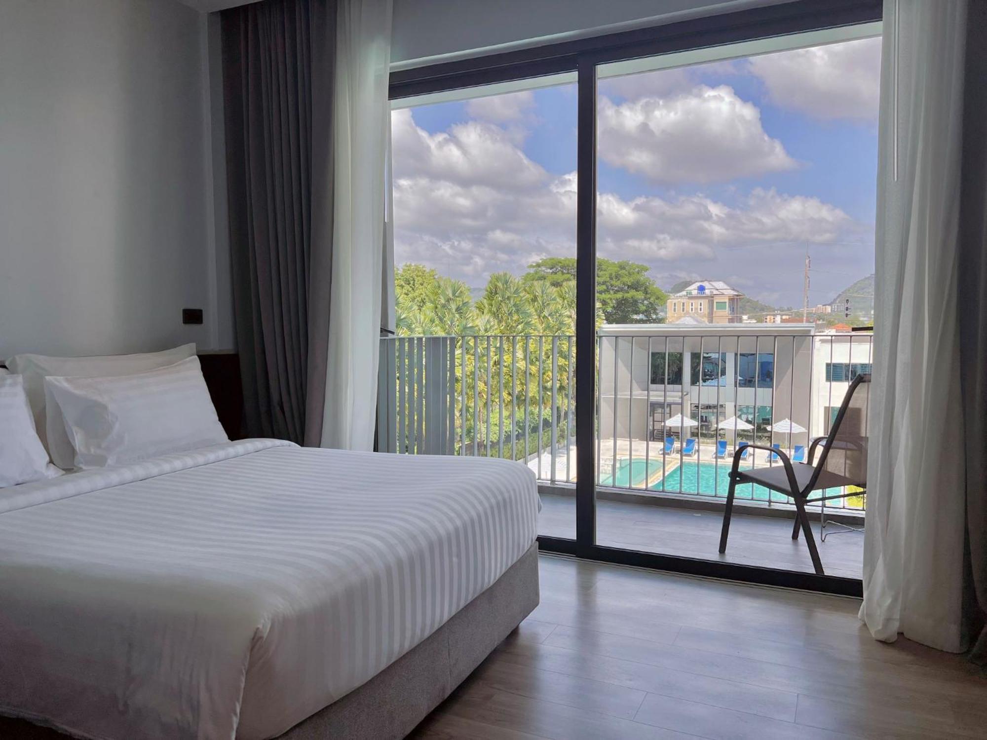 Seabed Grand Hotel Phuket - Sha Extra Plus المظهر الخارجي الصورة Deluxe Pool View